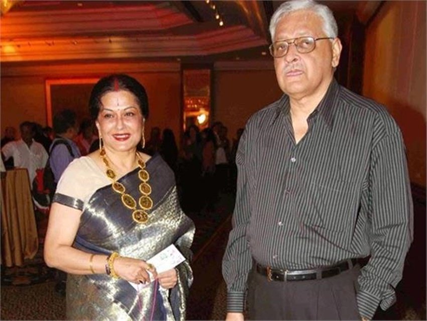Dimple kapadia rajesh khanna Divorce, Dimple kapadia Affair