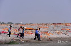 कोरोनाः सरकारी रिकॉर्ड में मौत का आंकड़ा लगभग 3 लाख, न्यूयॉर्क टाइम्स का दावा- असलियत में मौतें 42 लाख से ज्यादा