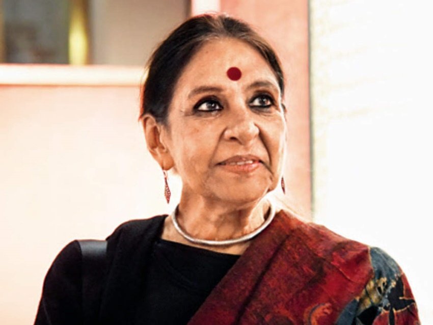समता पार्टी की पूर्व अध्यक्ष जया जेटली ने 1965 में अशोक जेटली से शादी की थी। दोनों के दो बच्चे हैं- अक्षय और अदिती। शादी और बच्चे होने के कुछ साल बाद जया का उनके पति से तलाक हो गया था। जया जेटली पूर्व रक्षा मंत्री दिवंगत जॉर्ज फर्नांडिस के बेहद करीब थीं। ( <a href="https://www.jansatta.com/photos/picture-gallery/bjp-mp-hema-malini-dharmendra-to-jaya-amitabh-bachchan-and-smriti-irani-kirron-kher-these-female-politiciams-did-inter-caste-love-marriage-some-take-divorce/1726917/">शादी के बाद कभी ससुराल नहीं गईं BJP MP हेमा मालिनी, जाति-धर्म की दीवार तोड़ इन 7 महिला नेताओं ने की लव मैरिज</a> )