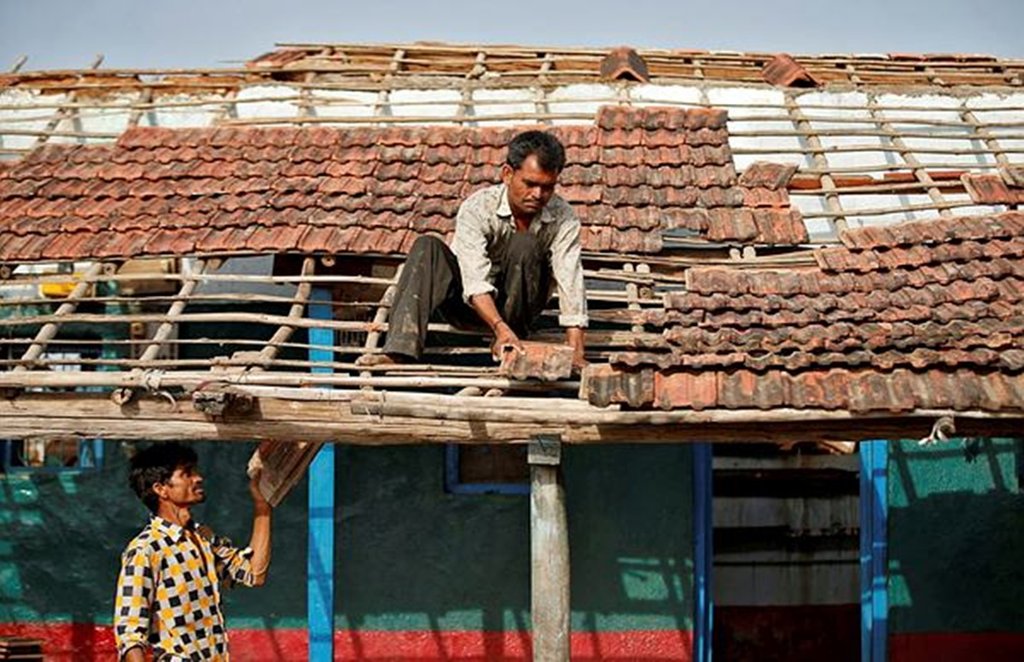 Cyclone, Maharastra, Gujarat