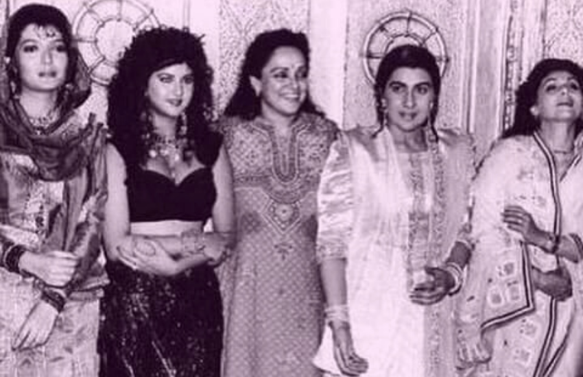 , Hema Malini, Dimple Kapadia, Rajesh Khanna, Dharmendra