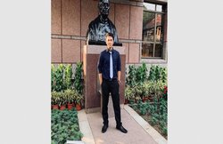 कॉलेज में कई बार लगा बैक, क्लासरूम का बैकबेंचर यूं बन गया IAS अफसर