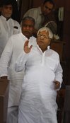 lalu prasad yadav daughters, Rajlakshmi yadav MIL Dimple Yadav, Mamata Banerjee lifestyle, bengal violence