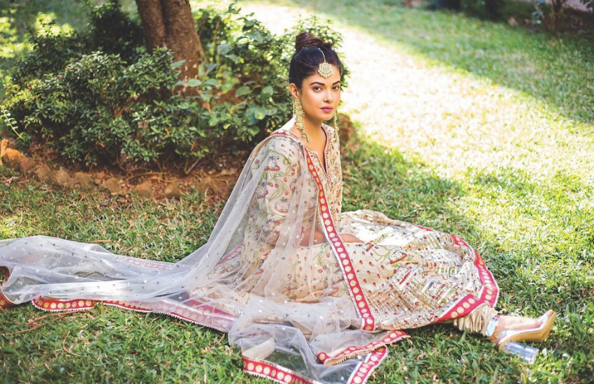 Priyanka Chopra, Meera Chopra