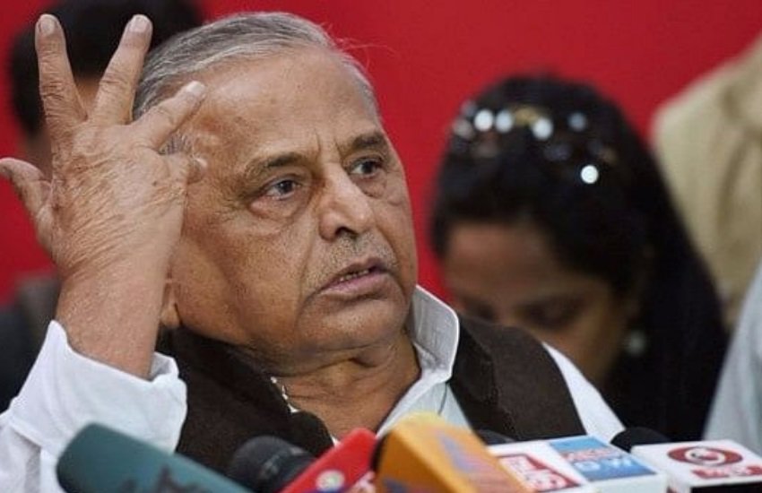 Mulayam Singh Yadav, Akhilesh Yadav