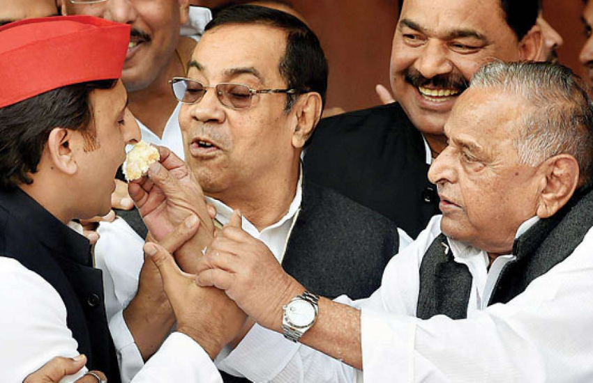Mulayam Singh Yadav, Akhilesh Yadav, Amar Singh