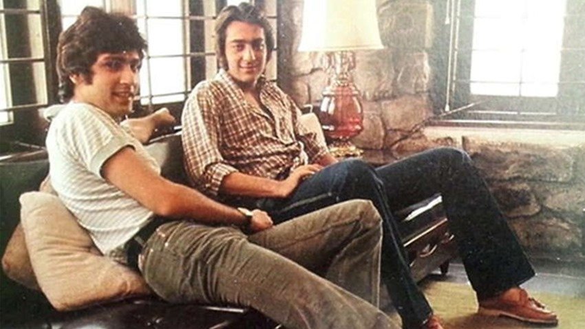 बता दें कि राजेंद्र कुमार के बेटे कुमार गौरव ने संजय दत्त की बहन से शादी की है।