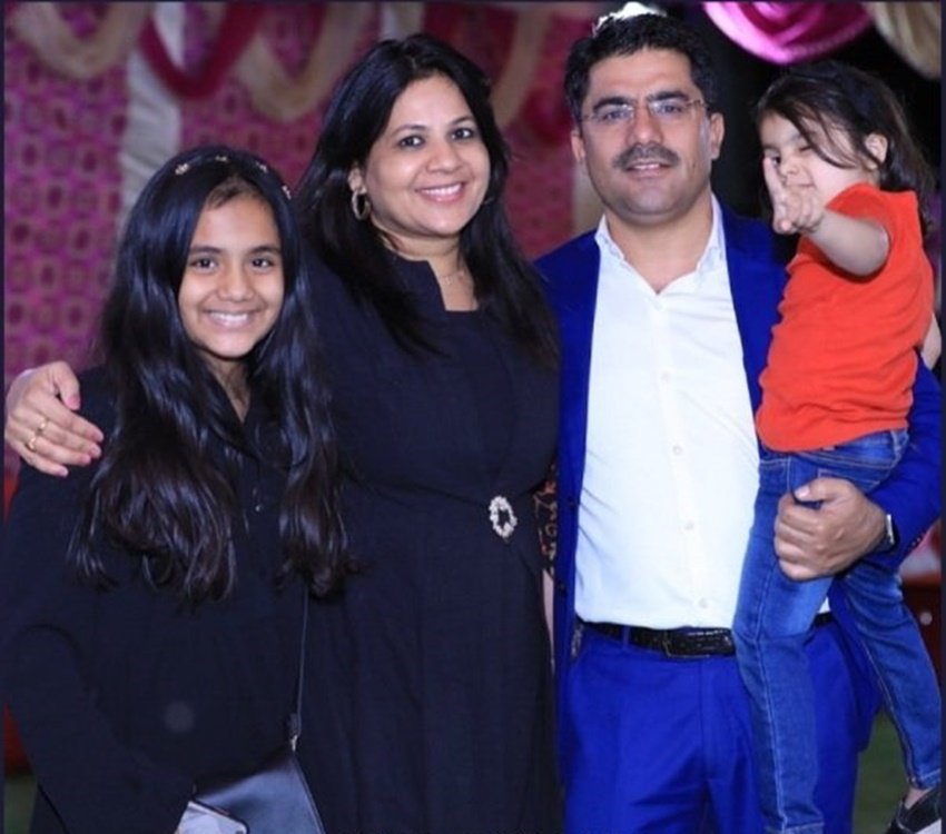 rohit Sardana Wife, Rohit Sardana property