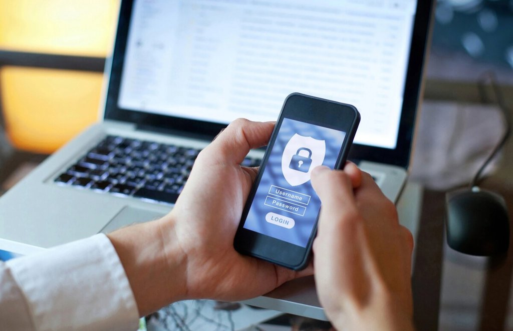 SBI issued Alert to customers To avoid cyber fraud Use YONO and BHIM app for transaction