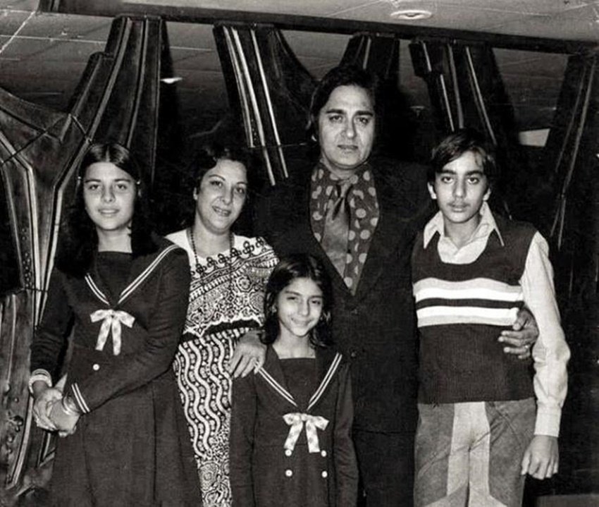 सुनील दत्त और नर्गिस ने साल 1958 में शादी रचाई थी। दोनों के तीन बच्चे हैं- संजय दत्त, नम्रता दत्त और प्रिया दत्त।