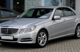 Second hand Mercedes Benz C class luxury car in Rs 5 lakhs know full details of features and offers