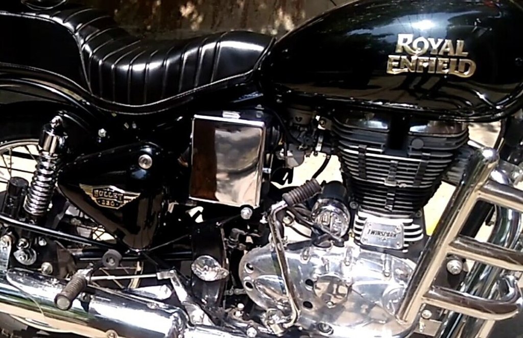 Second hand Royal Enfield Bullet Electra 350 cc bike in 40 thousand know complete deal