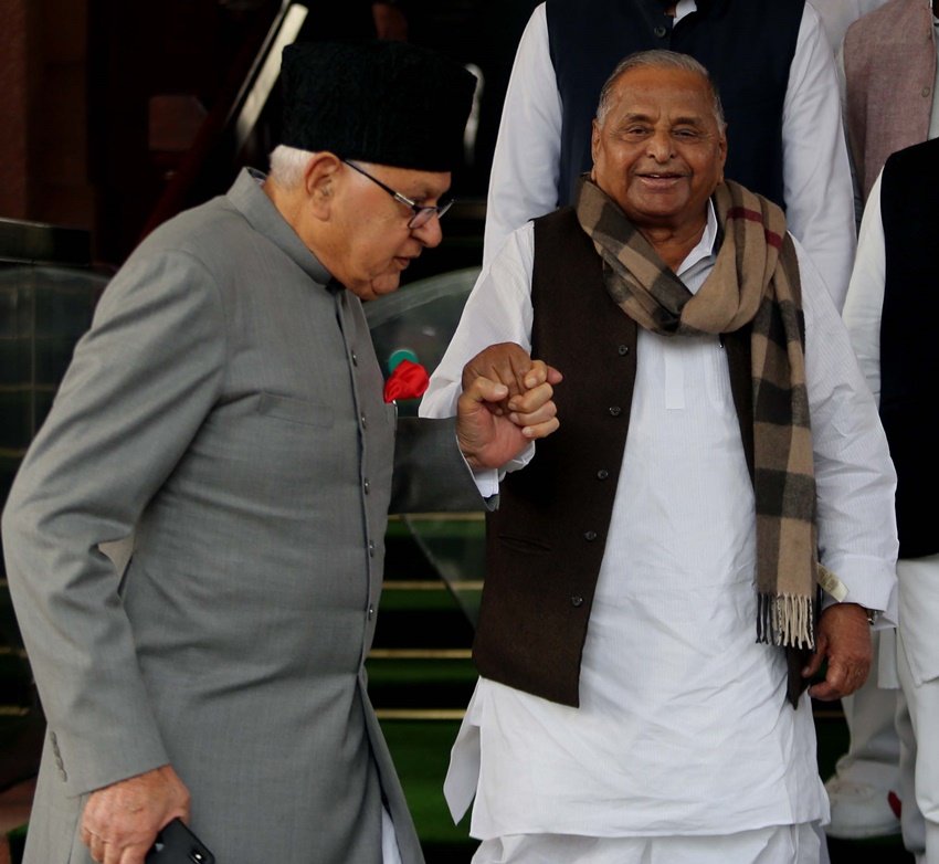 Dimple Yadav, Akhilesh Yadav SP, Mulayam Singh second wife