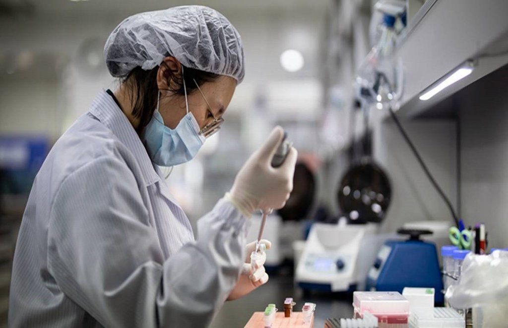 Covid-19 Origin, Covid-26 , Covid-32, US Experts, Scott Gottlieb, Peter Hotez, World Health Organization,SARS-CoV-2 virus,China,WHO on Covid-19,Joe Biden, jansatta Covid-19 Origin, Covid-26 , Covid-32, US Experts, Scott Gottlieb, Peter Hotez, World Health Organization,SARS-CoV-2 virus,China,WHO on Covid-19,Joe Biden, jansatta