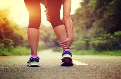 मांसपेशियों में ऐंठन हो सकता है थायरॉयड का लक्षण, जानें दूसरे लक्षण और बचाव के उपाय