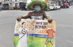 काउंटिंग के बीच बंगाल में EC के आदेश की उड़ी धज्जियां, असनसोल में TMC समर्थकों ने बीच सड़क पर पटाखे; समझाने आई पुलिस तो चिल्लाने लगे- “खेलो होबे”