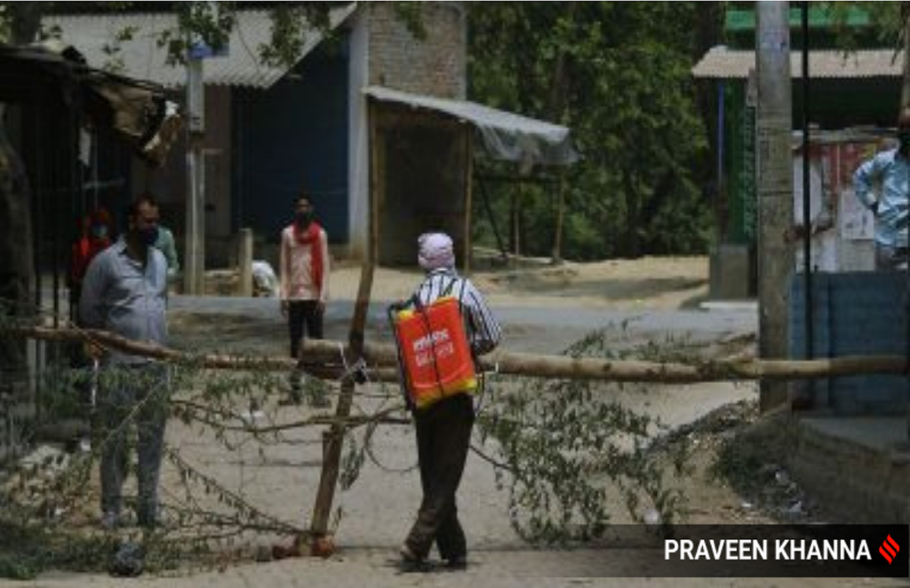 covid-19, madhya pradesh, baba, hakim, jansatta