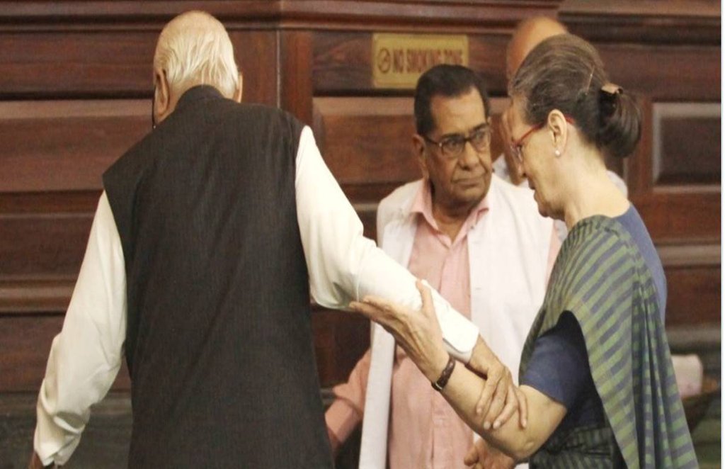 sonia gandhi, advani
