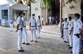 Narada sting case, TMC leaders, mamata banarjee, CBI, Interim bail, Trimul congress, house arrest, Kolkata High Court, national news, jansatta