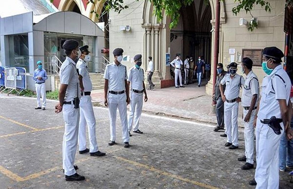 Narada sting case, TMC leaders, mamata banarjee, CBI, Interim bail, Trimul congress, house arrest, Kolkata High Court, national news, jansatta