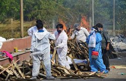 नोएडा: कोविड पॉज़िटिव मरीज को अस्पताल ने बता दिया भगोड़ा, बाद में मॉर्चरी में मिली लाश