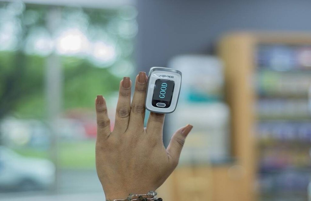 Best Oximeter, Top oximeter, oximeter feature
