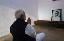 PM Narendra Modi, Veer Savarkar