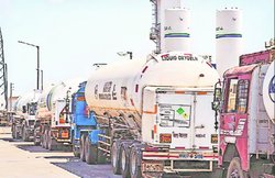 ऑक्सीजन : भारत में सर्वाधिक उत्पादन, फिर भी हाहाकार क्यों