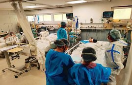 Covid ICU, hospital beds, oxygen shortage, coronavirus cases, Holy Family hospital, covid carem, coronavirus crisis, oxygen, jansatta