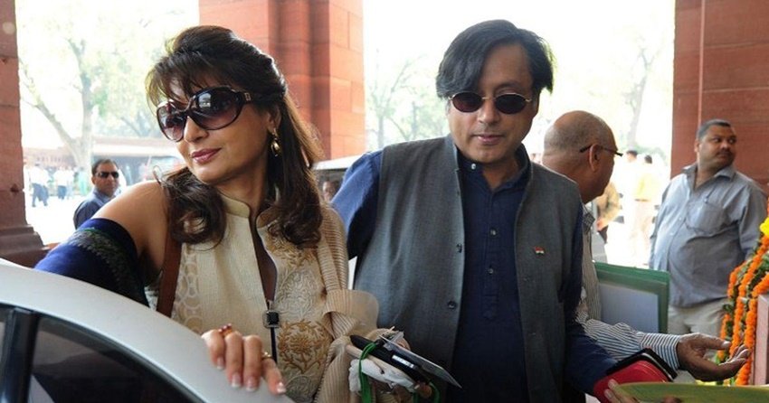 Dimple Yadav, Akhilesh Yadav SP, Mulayam Singh second wife