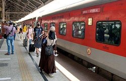 Indian Railways, IRCTC: वैष्णो देवी जाने वाले यात्रियों के लिए खुशखबरी! इस स्पेशल ट्रेन की सर्विस हुई शुरू