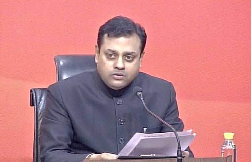 sambit patra, atishi marlena, shortage of covid vaccine