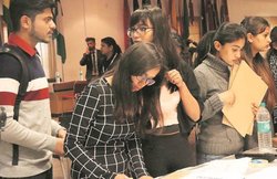 Bihar Recruitment: बिहार में 30,000 से ज्यादा पदों पर नियुक्ति, स्वास्थ्य मंत्री ने बताया कैसे भरे जाएंगे पद