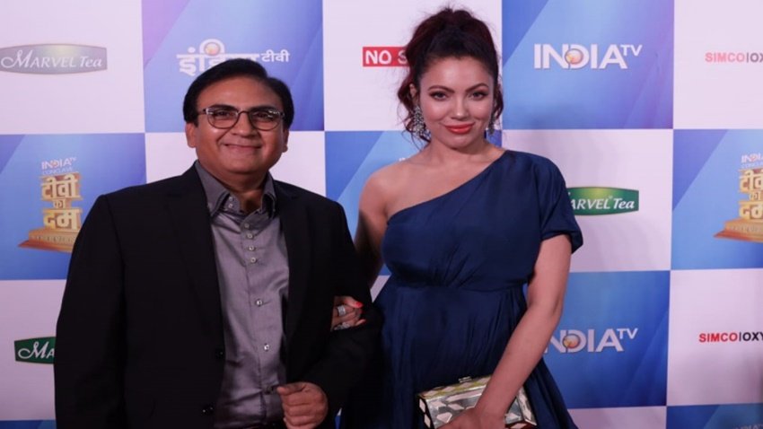 ‘तारक मेहता का उल्‍टा चश्‍मा’ टीवी पर सबसे लंबे समय से प्रसारित होने वाला सीरियल है। कुछ साल पहले ऐसी चर्चाएं हुई थीं कि मुनमुन दत्ता की शो में ‘जेठालाल’ का किरदार निभाने वाले दिलीप जोशी से अनबन हो गई है। यही नहीं, कहा यह भी गया कि दोनों के बीच बातचीत बंद है।