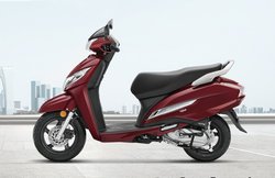 Honda Activa 125 पर मिलेगा 3500 तक का कैशबैक, जानिए पूरा ऑफर  