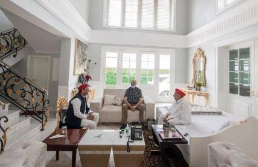 Akhilesh Yadav, Dimple Yadav, Akhilesh Yadav family