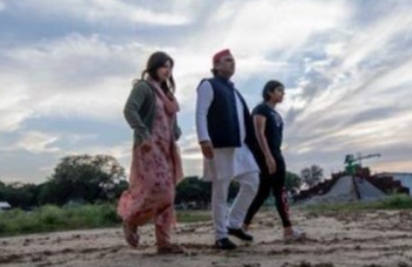 Akhilesh Yadav, Dimple Yadav, Akhilesh Yadav family