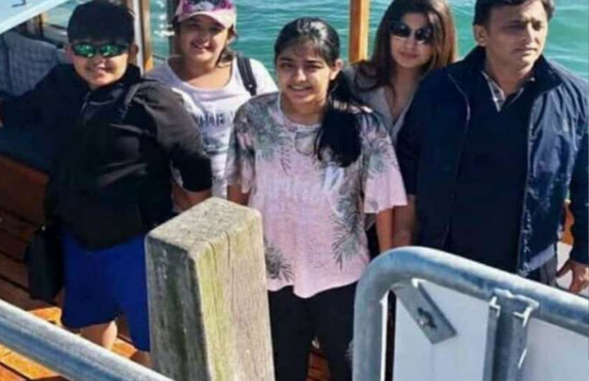 Akhilesh Yadav, Dimple Yadav, Akhilesh Yadav family