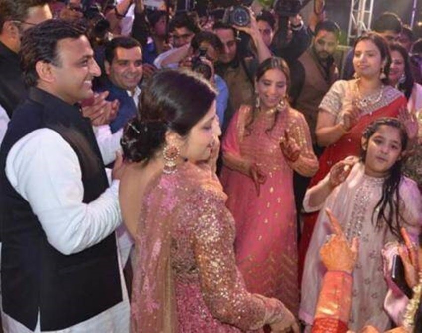 Dimple Yadav, Akhilesh Yadav SP, Mulayam Singh second wife