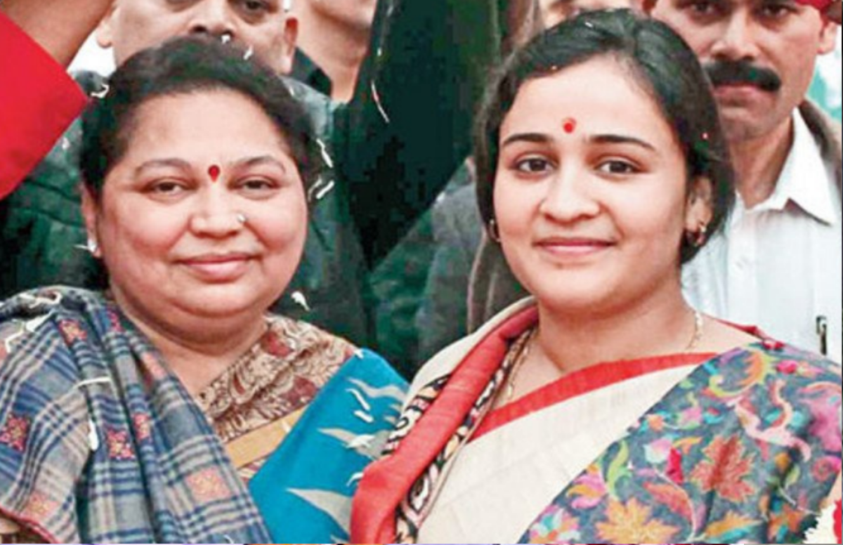 , Akhilesh Yadav, Sadhna Gupta, Mulayam Singh yadav