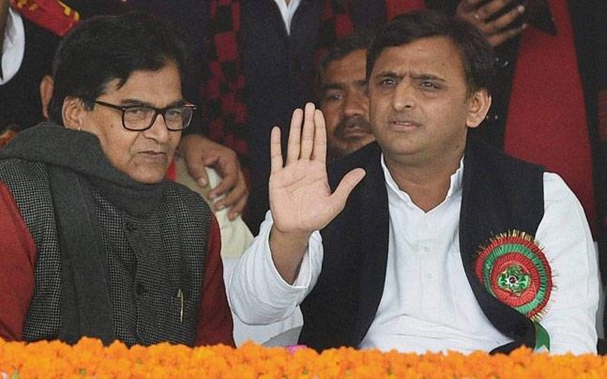 Dimple Yadav, Akhilesh Yadav SP, Mulayam Singh second wife