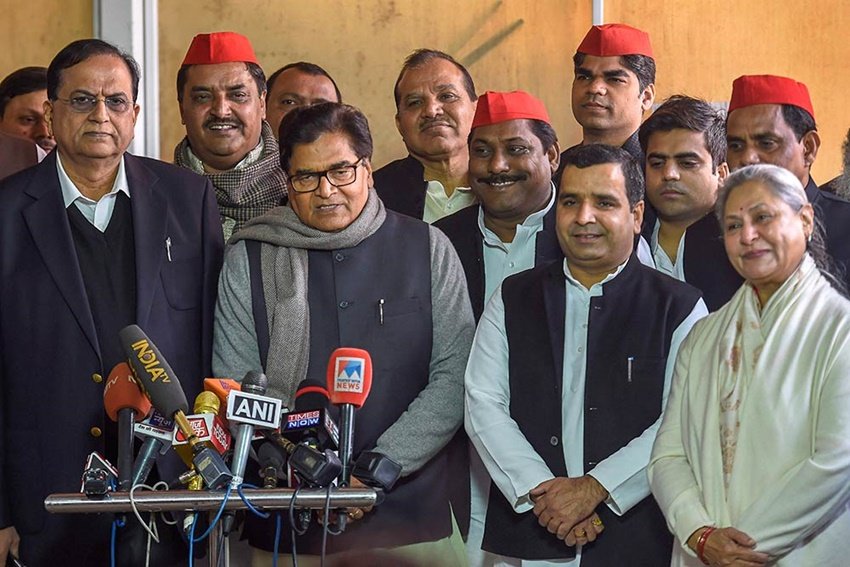 Dimple Yadav, Akhilesh Yadav SP, Mulayam Singh second wife