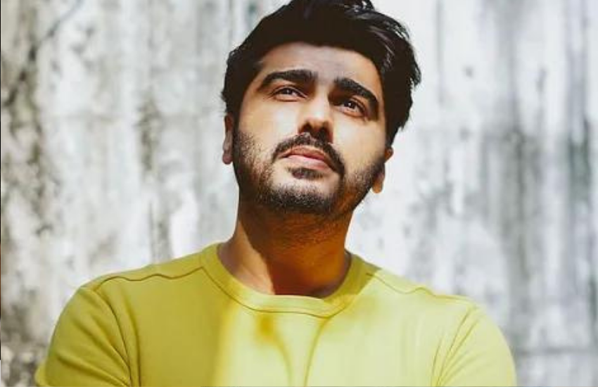 अर्जुन ने बताया था कि बच्चे उनसे आकर पूछते थे कि, नई मां पाकर कैसा लगा? सौतेली मां कैसी है? अर्जुन ने बताया कि इन सवालों का उनके ऊपर बहुत बुरा प्रभाव पड़ा था और वह स्कूल जाना ही छोड़ दिए थे।(<a href=" https://www.jansatta.com/photos/entertainment-gallery/bollywood-famous-celebrities-their-relationship-with-step-mothers/519947/">श्रीदेवी को पसंद नहीं करते अर्जुन कपूर, जानें सौतेली मां से कैसे हैं बाकी बॉलीवुड सितारों के रिश्ते </a> )