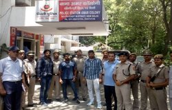 चालान काटने के लिए पुलिस ने रोकी कार तो पकड़ा गया दिल्ली का वॉन्टेड गैंगस्टर, प्रेग्नेंट पत्नी की लिस्ट से खुली पोल