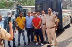 सुशील कुमार के साथ दिल्ली पुलिस के जवानों को फोटो खिंचवाना पड़ा भारी, शुरू हुई जांच, हो सकती है बड़ी कार्रवाई