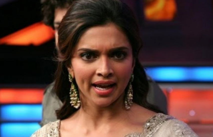 इतना ही नहीं गुस्से में दीपिका ने कहा था कि, वह जब फैमिली प्लानिंग करेंगी तो सबसे खास कर उनसे जरूर पूछ लेंगी। (<a href=" https://www.jansatta.com/photos/lifestyle-gallery/condition-was-placed-in-front-of-the-guests-to-attend-the-wedding-of-deepika-padukone-ranveer-singh/1738264/">दीपिका पादुकोण-रणवीर सिंह की शादी में शामिल होने के लिए मेहमानों के सामने रखी गई थी एक शर्त </a> )