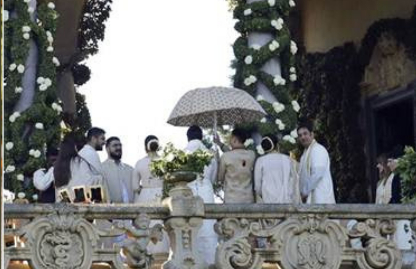 Deepika Padukone, Ranveer Singh's royal wedding pic