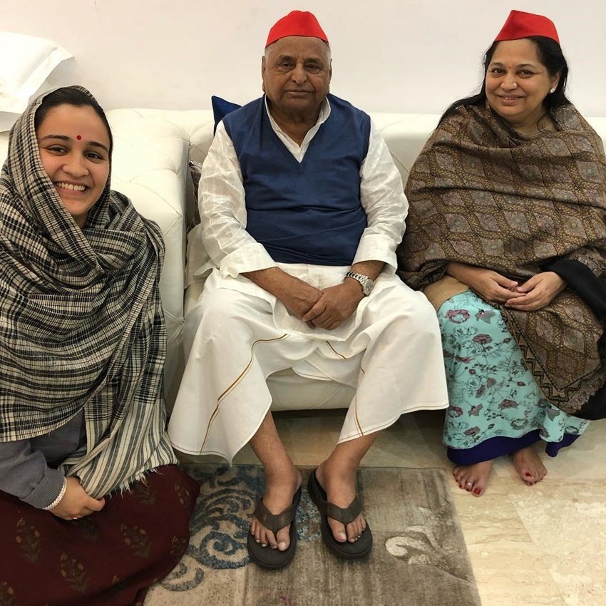 Dimple Yadav, Akhilesh Yadav SP, Mulayam Singh second wife