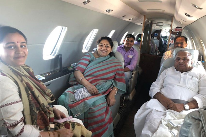 Dimple Yadav, Akhilesh Yadav SP, Mulayam Singh second wife
