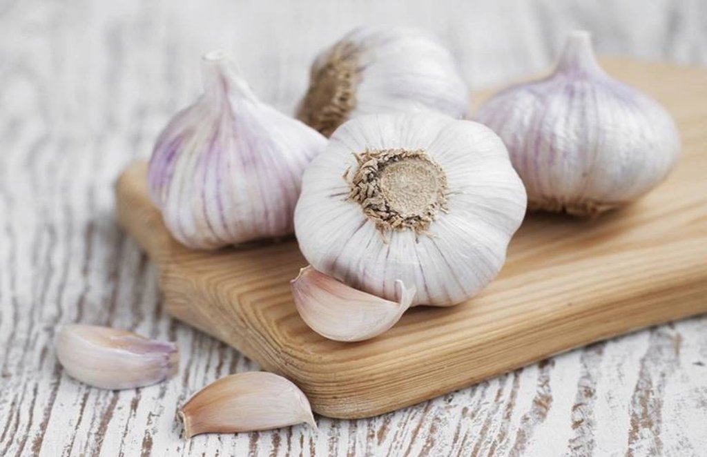 garlic, garlic side effects, lehsun khane ke nuksan